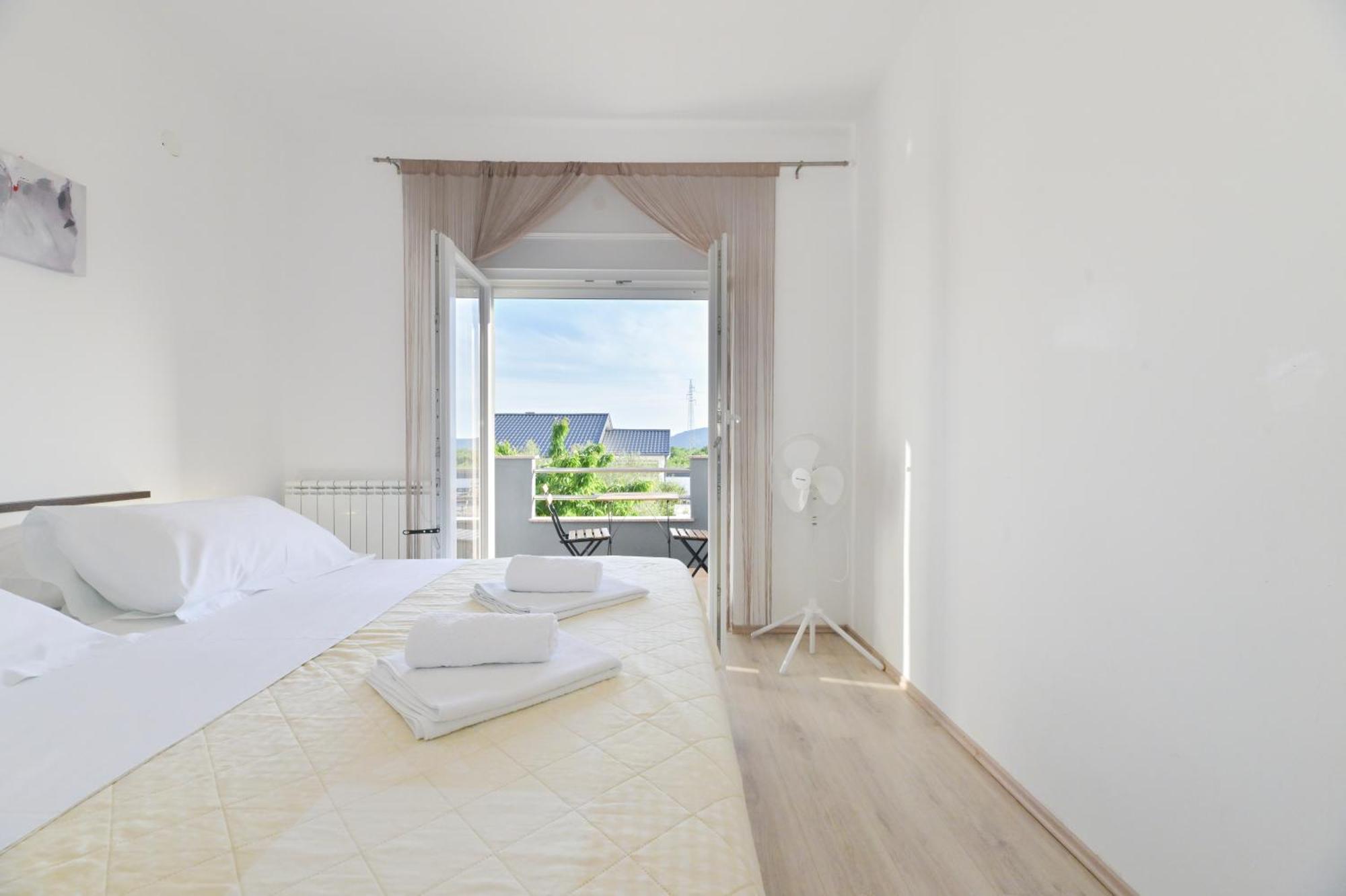 Apartment Amelie - With Pool And Sauna! Galovac  Екстер'єр фото