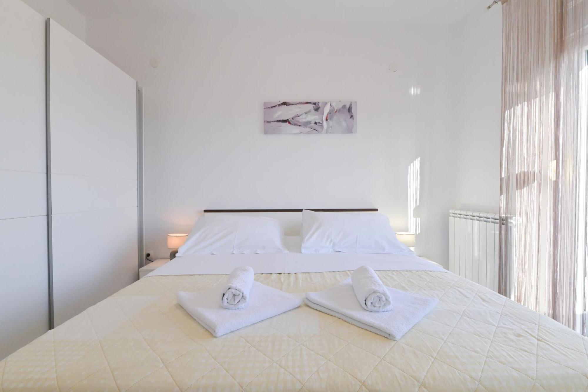Apartment Amelie - With Pool And Sauna! Galovac  Екстер'єр фото