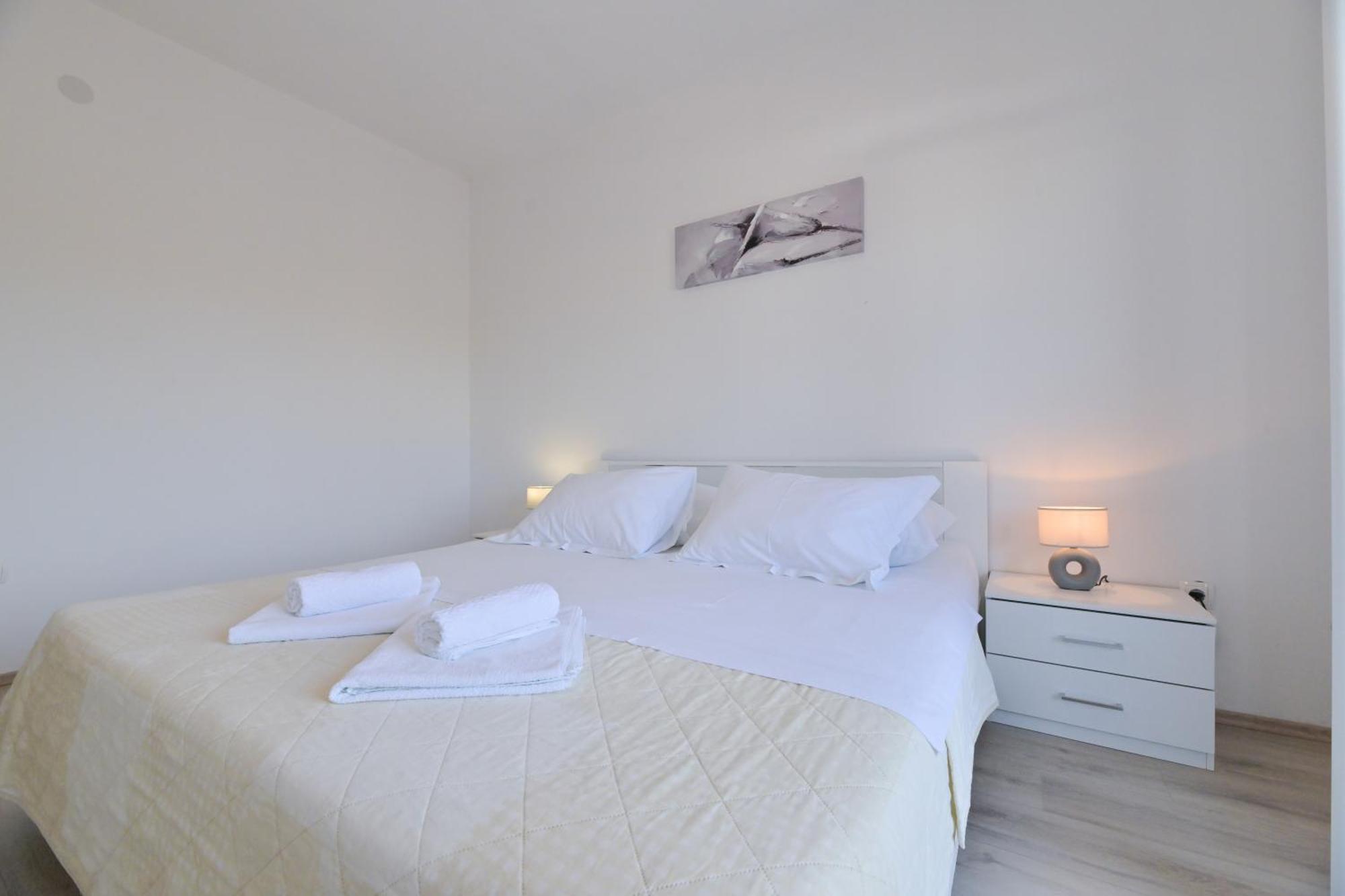 Apartment Amelie - With Pool And Sauna! Galovac  Екстер'єр фото