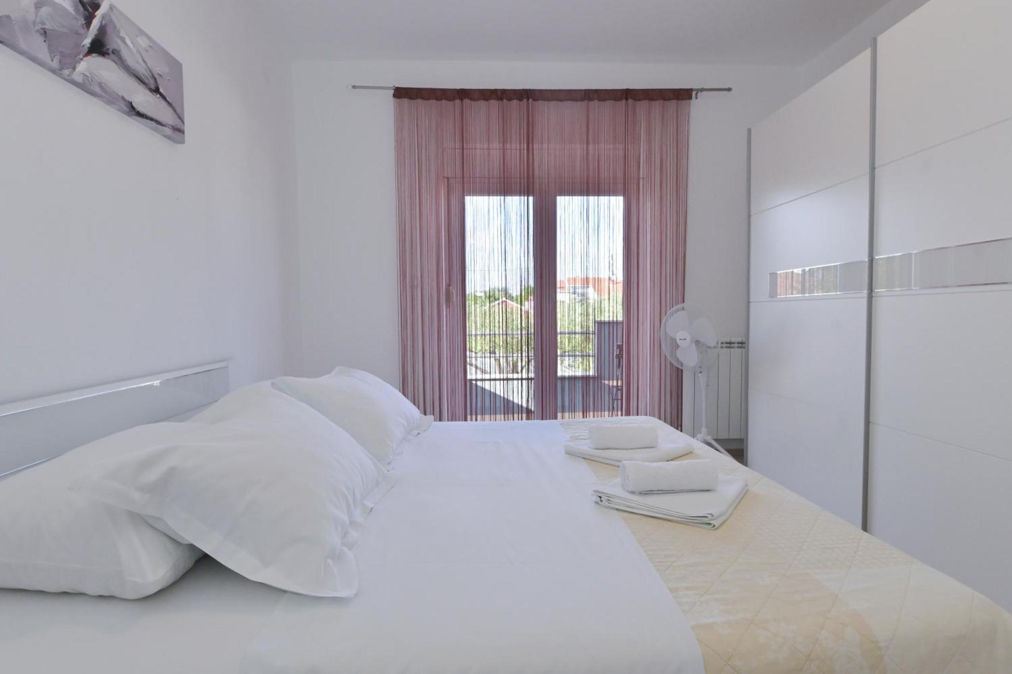 Apartment Amelie - With Pool And Sauna! Galovac  Екстер'єр фото